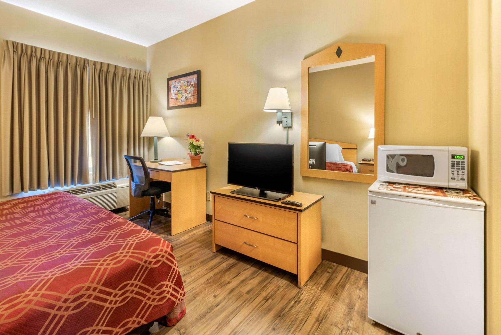 Econo Lodge Airport/Κολοράντο Σπρινγκς Εξωτερικό φωτογραφία